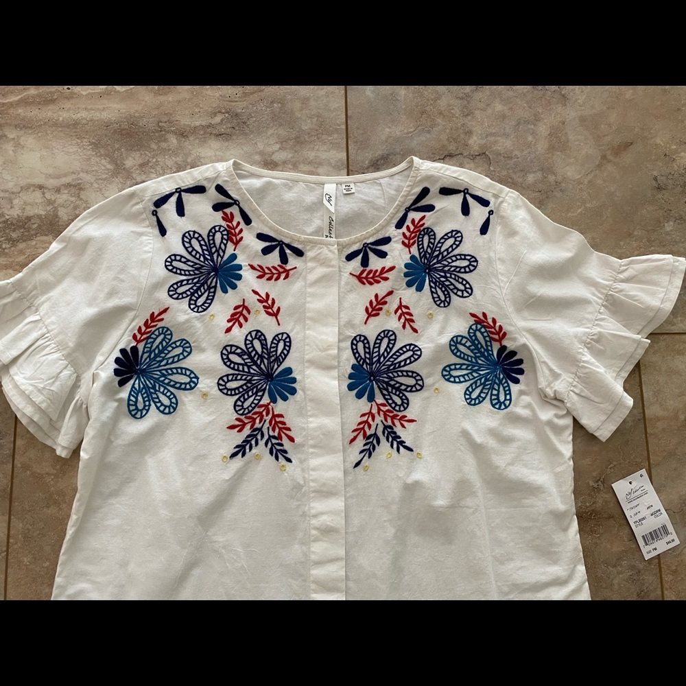 NWT NY Collection Embroidered Ruffle Sleeve Top - Picture 2 of 3